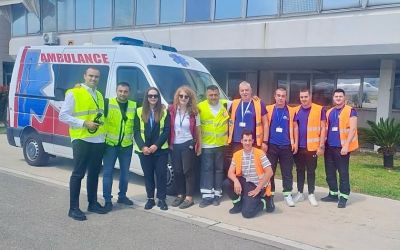 Pozlilo putniku u avionu koji je slijetao u Tivat, spašen brzom reakcijom medicinskog tima