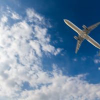 Tobogan za izlaz u slučaju nužde odvojio se od aviona “Delta Airlinesa”, letjelica se hitno vratila na aerodrom