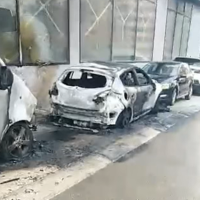 U Budvi izgorjela dva auta stranog državljanina, požarom zahvaćeno i treće vozilo
