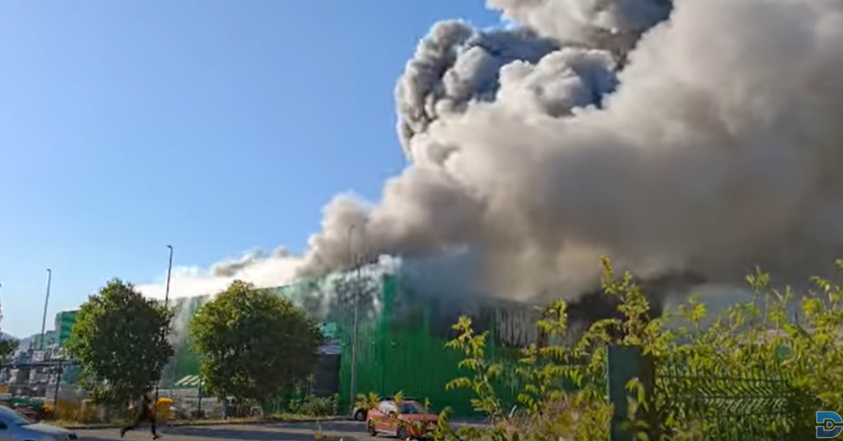 VIDEO- Drama u Dalmaciji: Bukti veliki požar, čuju se eksplozije